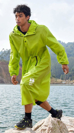 Doshdevik cagoule for swimming